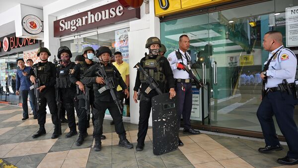 همه گروگان‌ها در مرکز خرید در فیلیپین آزاد شدند - اسپوتنیک ایران  
