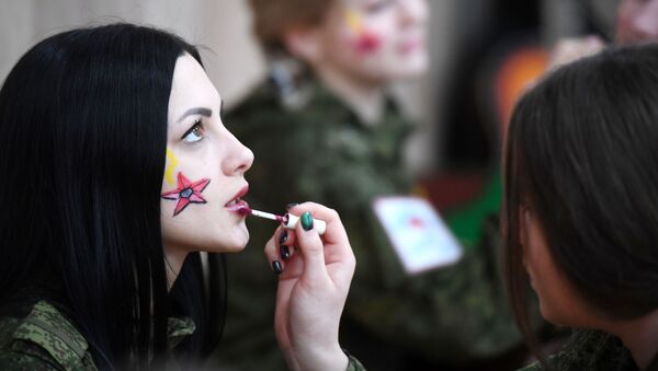 شرکت کنندگان مسابقه زیبایی بین سربازان زن ارتش موشکی استراتژیکی  - اسپوتنیک ایران  