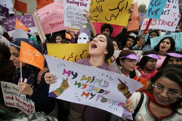 زنان در راهپیمایی روز زن در پاکستان - اسپوتنیک ایران  