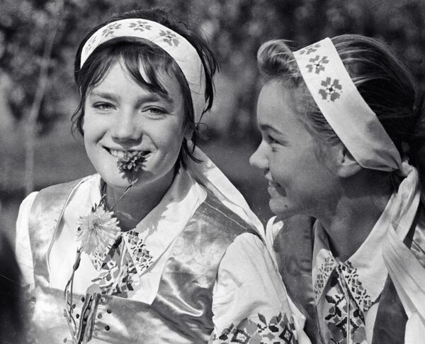 زنان عضوی از مزرعه اشتراکی ستارگان قرمز در زمان شوروی - اسپوتنیک ایران  