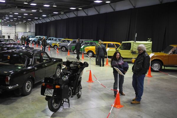 افتتاح نمایشگاه ماشین های قدیمی «الد تایمر گالری» در مسکو - اسپوتنیک ایران  