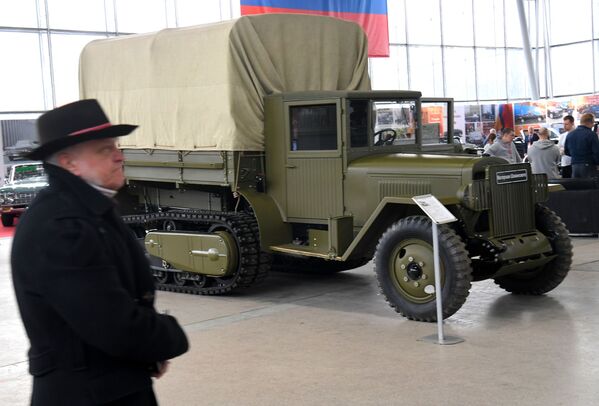 افتتاح نمایشگاه ماشین های قدیمی «الد تایمر گالری» در مسکو - اسپوتنیک ایران  