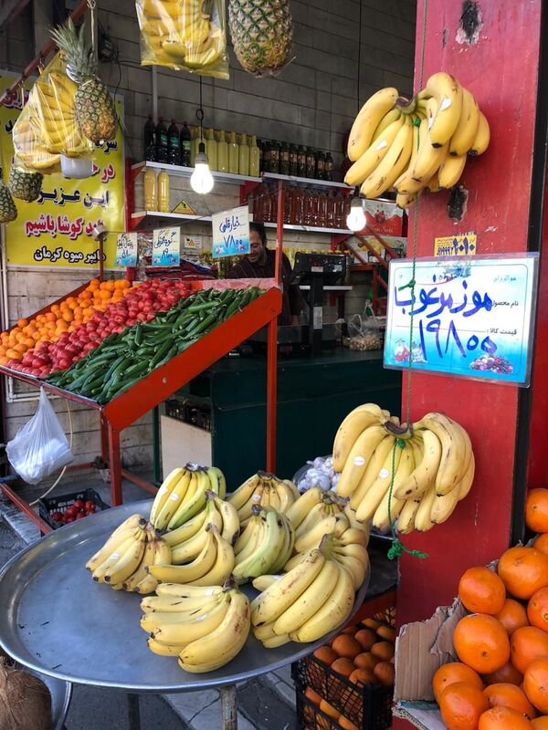 مقایسه ای بر رفتار ایرانیان متین و غربی های خشمگین در فروشگاه ها پس از کرونا + ویدئو مقایسه ای بر رفتار ایرانیان متین و غربی های خشمگین در فروشگاه ها پس از کرونا + ویدئو - اسپوتنیک ایران