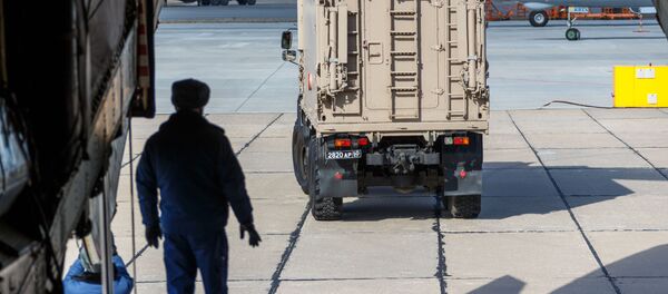 هواپیمای حامل کمک های پزشکی روسیه به آمریکا رسید
 - اسپوتنیک ایران  