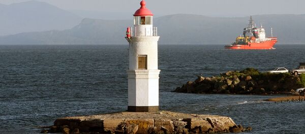 فانوس دریایی در خلیج آمور فانوس دریایی در خلیج آمور - اسپوتنیک ایران