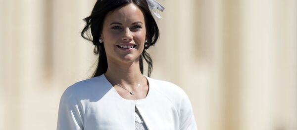 پرنسس سوئد برای مبارزه با کرونا پرستار شد پرنسس سوئد برای مبارزه با کرونا پرستار شد - اسپوتنیک ایران