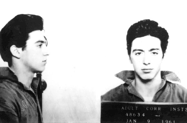 ال پاچینو پس از دستگیری در ۹ ژانویه سال ۱۹۶۱ - اسپوتنیک ایران  