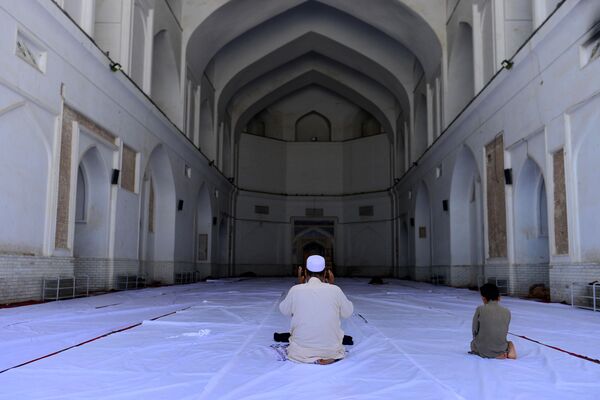 اولین روزهای ماه مبارک رمضان
هرات افغانستان - اسپوتنیک ایران  