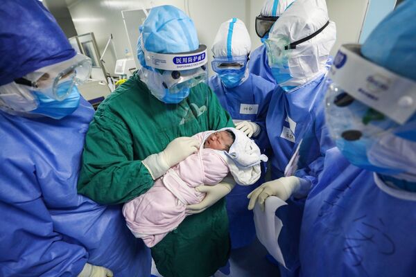 پرستاران در بیمارستان ووهان چین - اسپوتنیک ایران  