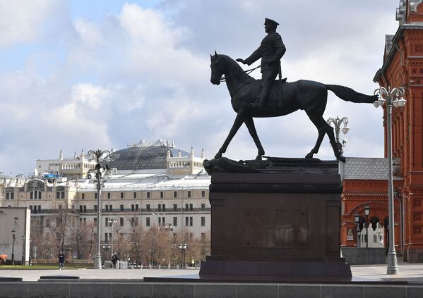 مجسمه مارشال ژوکوف در مسکو پس از مرمت - اسپوتنیک ایران  