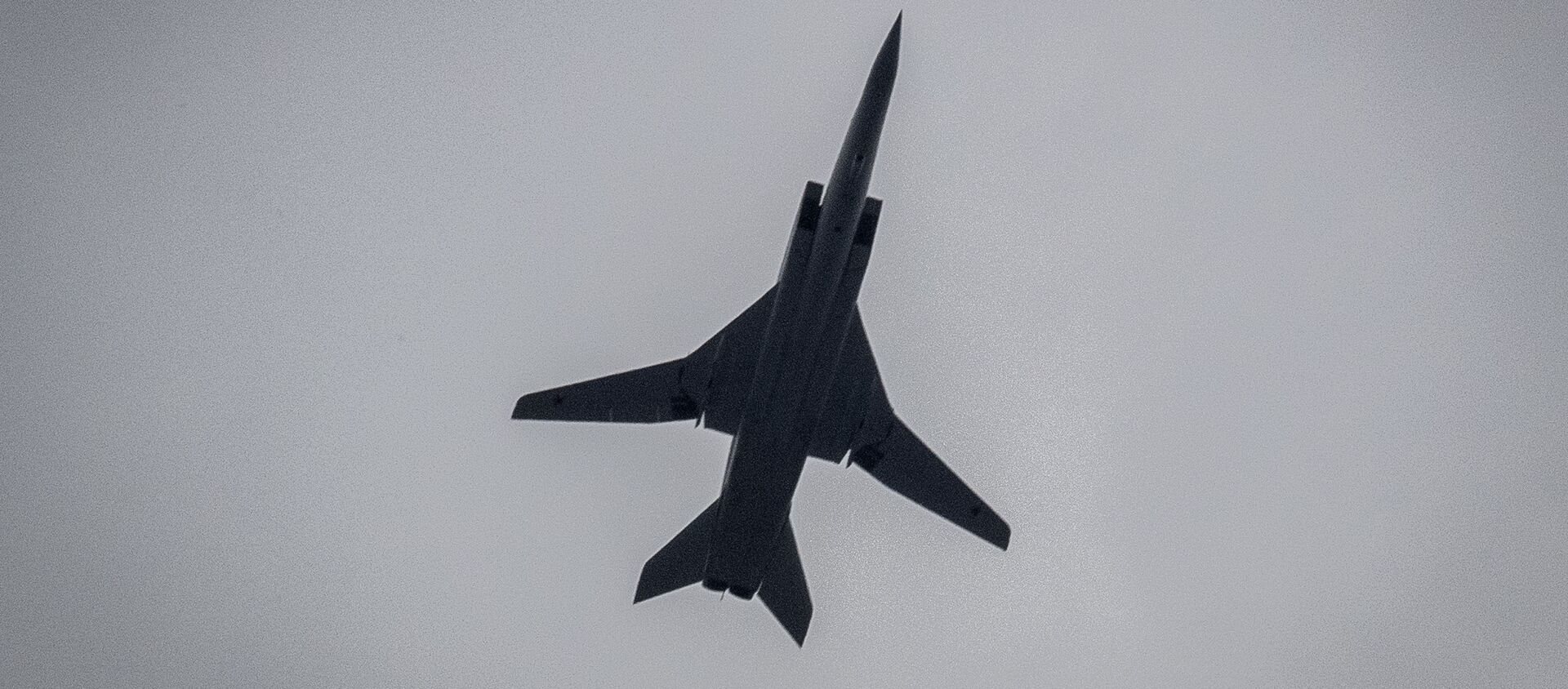 پرواز بمب افکن های روسی توپولف 22 ام 3 بر فراز دریای سیاه + ویدئو - اسپوتنیک ایران  , 1920, 20.05.2020