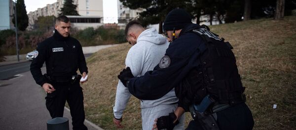 فرانسه بیش از 230 خارجی مظنون به افراط گرایی را اخراج می کند  - اسپوتنیک ایران  