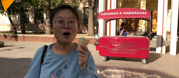 چینی ها در طول موج کووید-19 بیشتر بستنی می خورند - اسپوتنیک ایران  