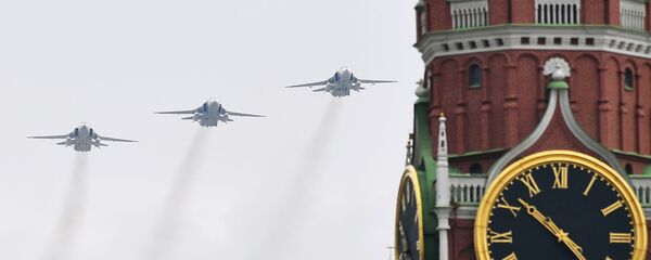 رژه هوایی به مناسبت 75- مین سالگرد پیروزی در جنگ بزرگ میهنی در مسکو برگزار می شود+ویدیو - اسپوتنیک ایران  