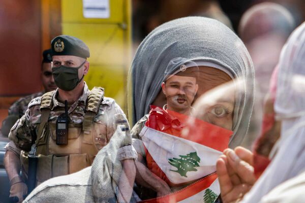 تظاهرکنندگان در لبنان - اسپوتنیک ایران  