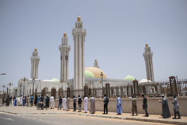 صف مسجدی در سنگال
 - اسپوتنیک ایران  
