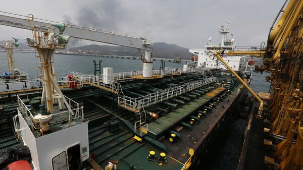 آمریکا نفت ایران را در نفتکش روسی توقیف کرد - اسپوتنیک ایران  