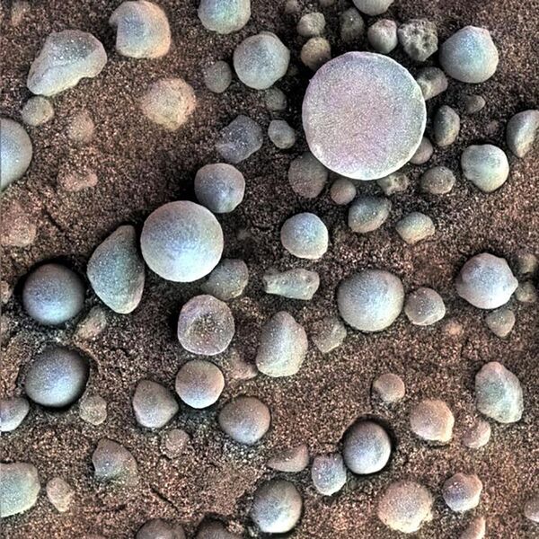 عجایب سطح مریخ
اجسام کروی شکل کوچک فضایی  - اسپوتنیک ایران  