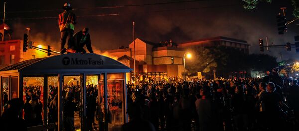 حضور ارتش آمریکا در خیابان های واشنگتن حضور ارتش آمریکا در خیابان های واشنگتن - اسپوتنیک ایران