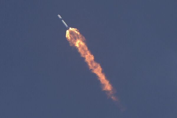 اولین پرتاب فضاپیمای کرو دراگون - اسپوتنیک ایران  