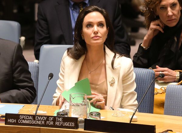  آنجلینا جولی در جلسه شورای امنیت سازمان ملل - اسپوتنیک ایران  