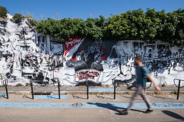 گرافیتی جرج فلوید در نانت فرانسه - اسپوتنیک ایران  