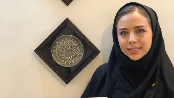 اعطای تقدیرنامه به خبرنگار اسپوتنیک از طرف وزیر بهداشت ایران - اسپوتنیک ایران  