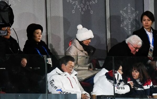 کیم یو جونگ، خواهر رهبر کره شمالی در مراسم افتتاح 23-مین بازی های المپیک زمستانی در کره جنوبی - اسپوتنیک ایران  