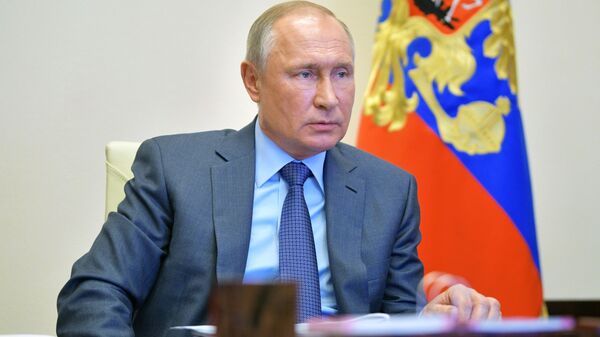 پوتین خواست تا روسیه را کشور پمپ بنزین نداند - اسپوتنیک ایران  