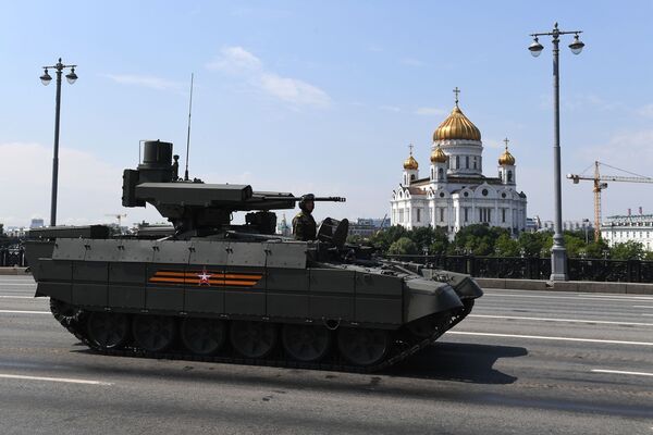 تمرین بزرگ رژه 75-مین سالگرد جنگ کبیر میهنی در مسکو
ماشین رزمی «ترمیناتور» روسیه - اسپوتنیک ایران  
