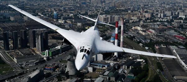 همراهی موشک بر های استراتژیک روسی توسط جنگنده های ناتو
همراهی موشک بر های استراتژیک روسی توسط جنگنده های ناتو
- اسپوتنیک ایران