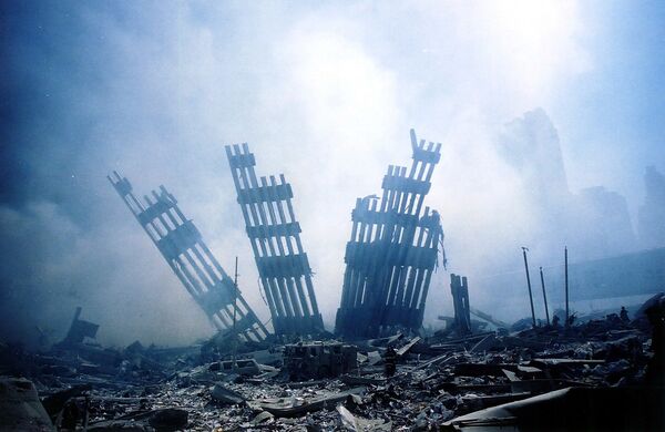 مخروبه های مرکز تجارت جهانی در نیویورک  پس از عملیات تروریستی 11 سپتامبر - اسپوتنیک ایران  