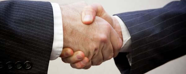 امضای یادداشت تفاهم همکاریهای حمل و نقلی میان روسیه و ایران امضای یادداشت تفاهم همکاریهای حمل و نقلی میان روسیه و ایران - اسپوتنیک ایران