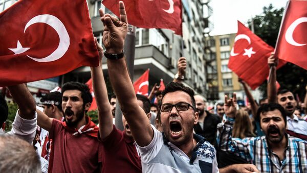 Турецкие националисты протестуют против Курдской рабочей партии в Стамбуле - اسپوتنیک ایران  
