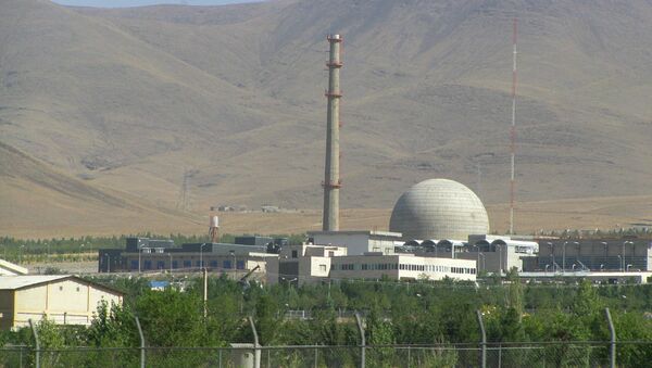 رسانه: قلب راکتور اراک در ایران خارج و با بتن پر شد - اسپوتنیک ایران  