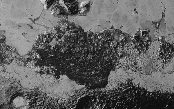 ناسا اولین عکس سپیده دم در سیاره پلوتو را منتشر کرد - اسپوتنیک ایران  