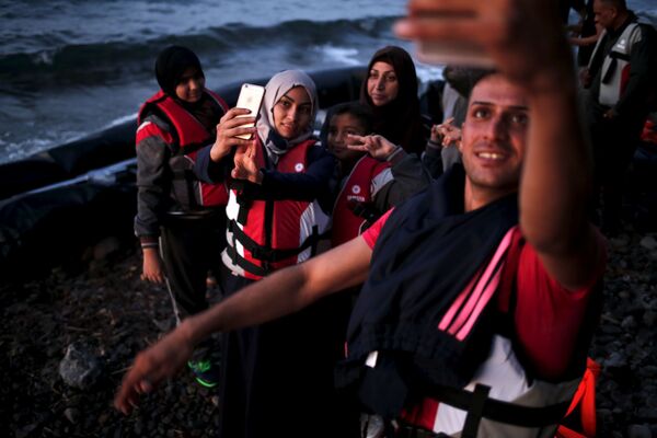 پناهجویان سوری در جزیره «لسبوس» یونان - اسپوتنیک ایران  