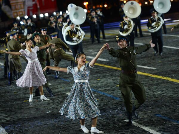 گروه رقص و آواز ارتش روسیه - اسپوتنیک ایران  