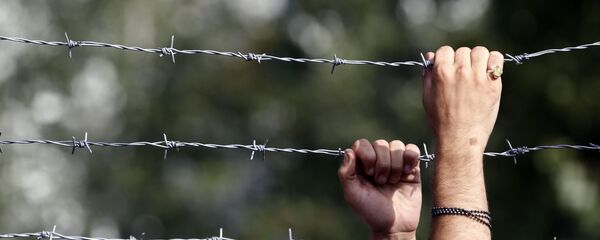 بی عدالتی های دنیا در یک قاب +عکس بی عدالتی های دنیا در یک قاب +عکس - اسپوتنیک ایران