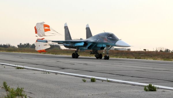 هواپیما های سوخو ـ34 روسیه مواضع داعشی ها را در سراسر سوریه بمباران می کنند - اسپوتنیک ایران  