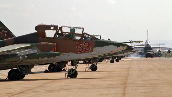هواپیماهای روسیه توپخانه راکتی  شبه نظامیان در سوریه را منهدم کردند - اسپوتنیک ایران  