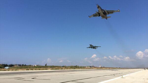 Взлет российских истребителей с сирийского аэродрома Хмеймим - اسپوتنیک ایران  