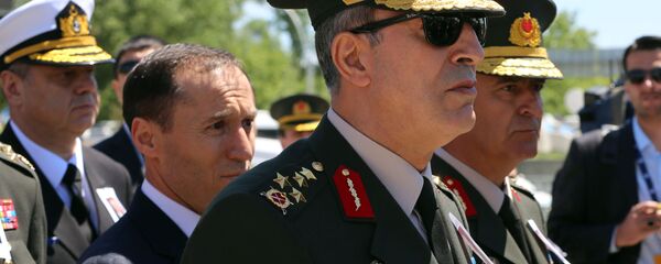 جنگ در ادلب : وزیر دفاع ترکیه فرماندهی عملیات را بر عهده گرفت جنگ در ادلب : وزیر دفاع ترکیه فرماندهی عملیات را بر عهده گرفت - اسپوتنیک ایران