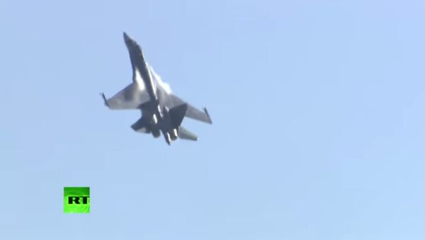 سوخوـ 30 اس ام: جنگنده دارای قابلیت بالای مانوردهی برای دفاع از بمب افکن های روسی - اسپوتنیک ایران  
