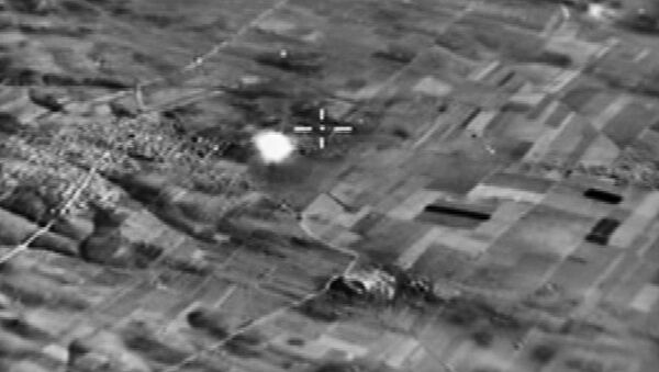 Авиаудары российских ВКС по позициям ИГ в Сирии - اسپوتنیک ایران  
