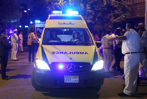 حمل و نقل اجساد کشته شدگان  در نتیجه سقوط هواپیمای ایرباس در سینا - اسپوتنیک ایران  