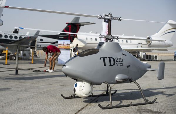 بالگرد بدون سرنشین TD220 VTOL در نمایشگاه هوافضای دبی 2015 - اسپوتنیک ایران  