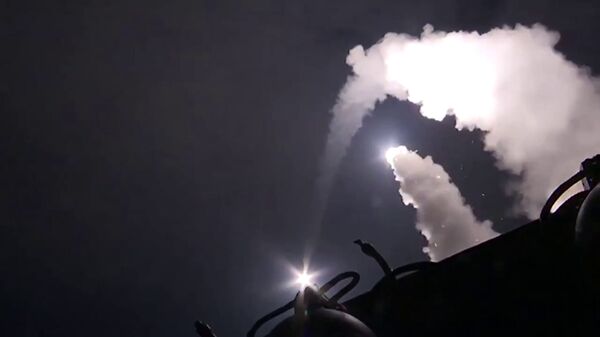 حمله موشکی روسیه به تکیه گاه داعش در سوریه - اسپوتنیک ایران  