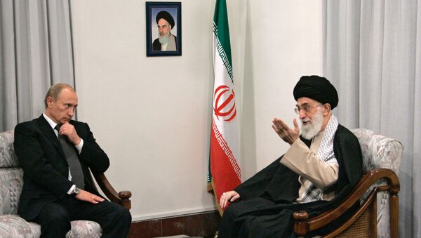 دیدارپوتین با روحانی و خامنه ای در حاشیه اجلاس کشورهای صادرکننده گاز در ایران - اسپوتنیک ایران  