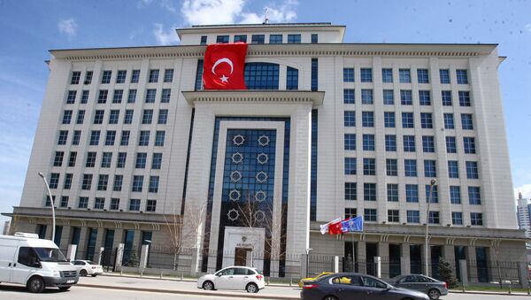 نخست وزیر ترکیه: کمک به تروریست ها از بودجه شهرداری ها بود - اسپوتنیک ایران  